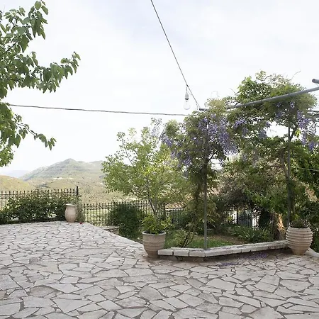 Apartament Ilias