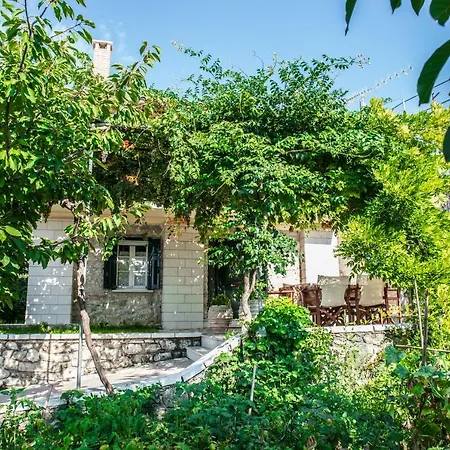 Appartamento Ilias Pinakokhorion