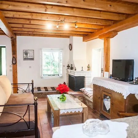 Apartment Ilias