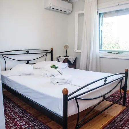 Apartament Ilias *